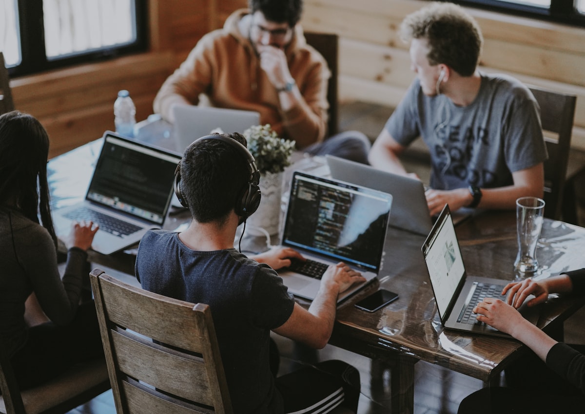The Tcurve team collaborating