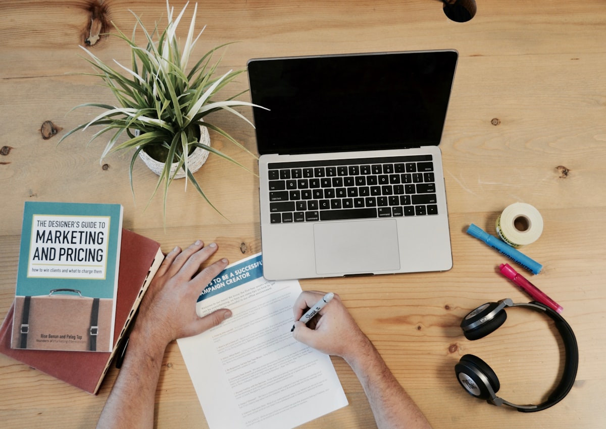 Multichannel marketing campaigns